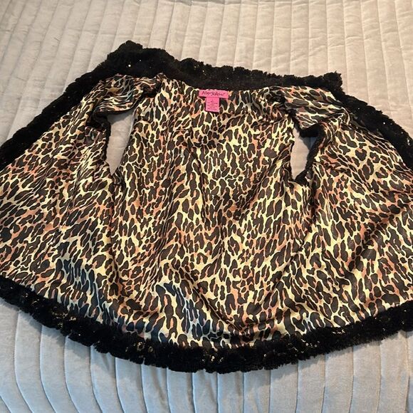 Betsy Johnson sequin and faux fur vest size small - Picture 7 of 8